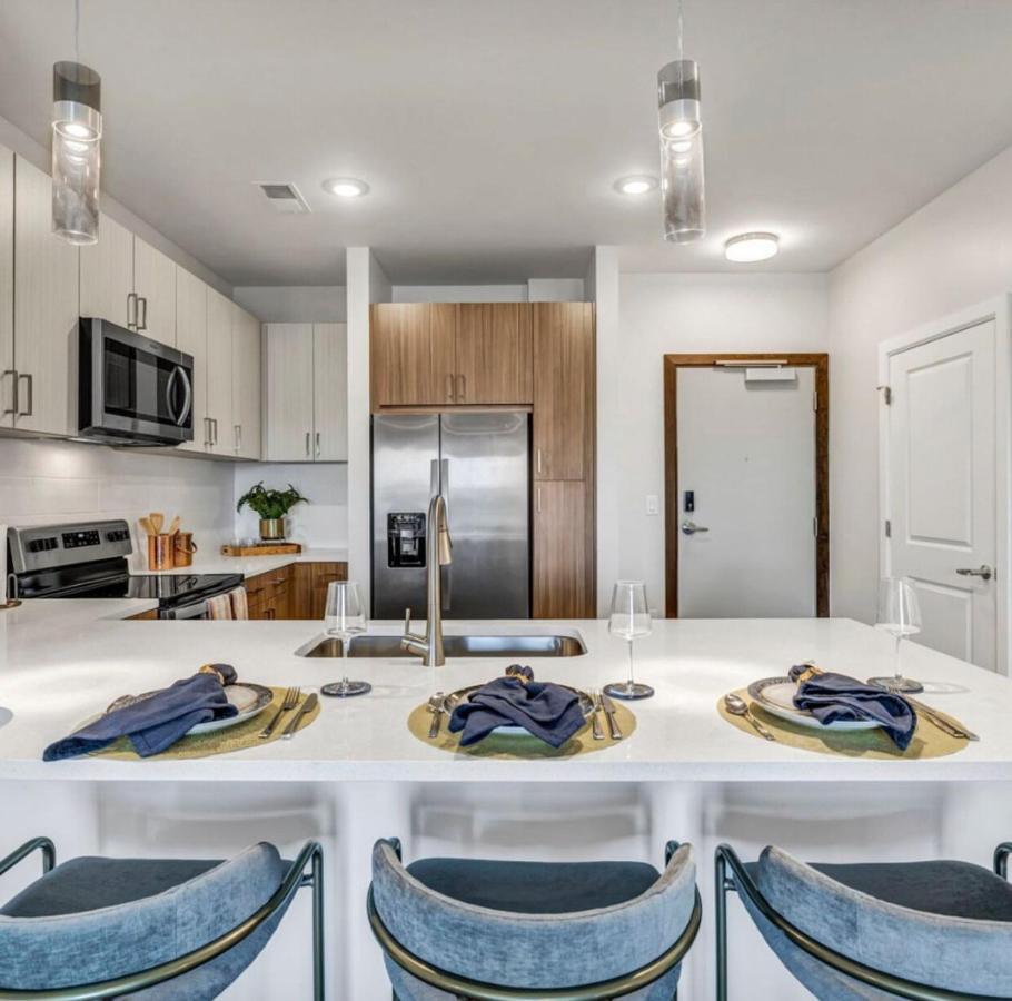 Spacious Castle W Gym Pool Free Parking I Walk To Dowtown N Broadway Nashville Exterior foto