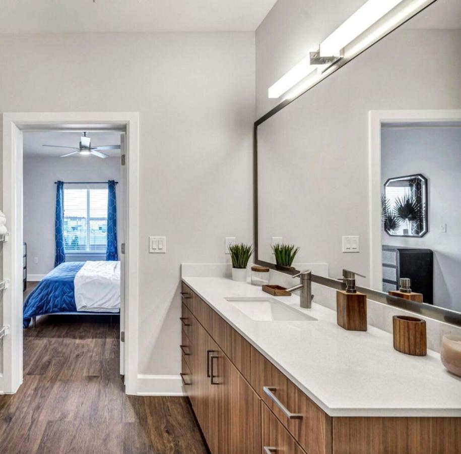 Spacious Castle W Gym Pool Free Parking I Walk To Dowtown N Broadway Nashville Exterior foto